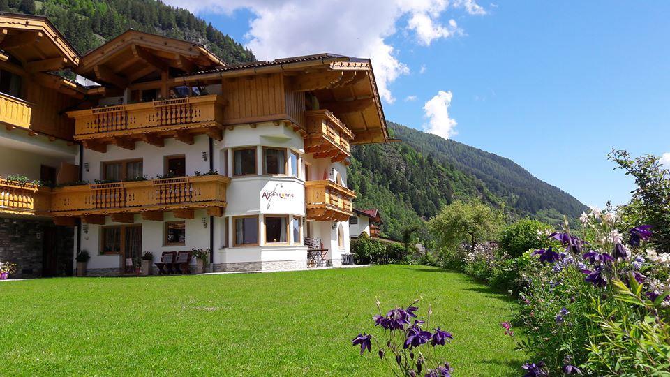 Landhaus Alpensonne นอยชติฟ อิม ชตูไปทัล ภายนอก รูปภาพ